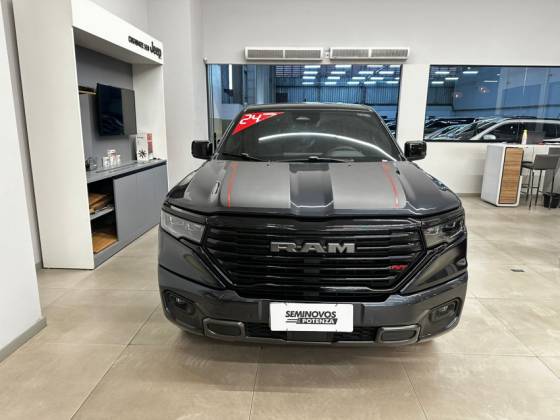 RAM RAMPAGE 2.0 HURRICANE 4 TURBO GASOLINA R/T 4X4 AUTOMÁTICO